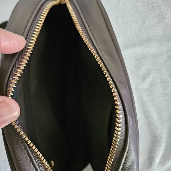 🔆3 for $20! Quilted Crossbody Bag - Picture 7 of 8